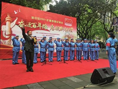 逃离诡异的森林